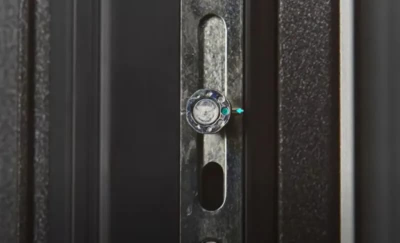 Jak ustawić docisk okna, aby uniknąć problemów z szczelnością