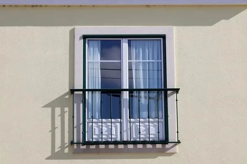 Jak tanio zrobić balustradę na balkonie i zaoszczędzić na kosztach