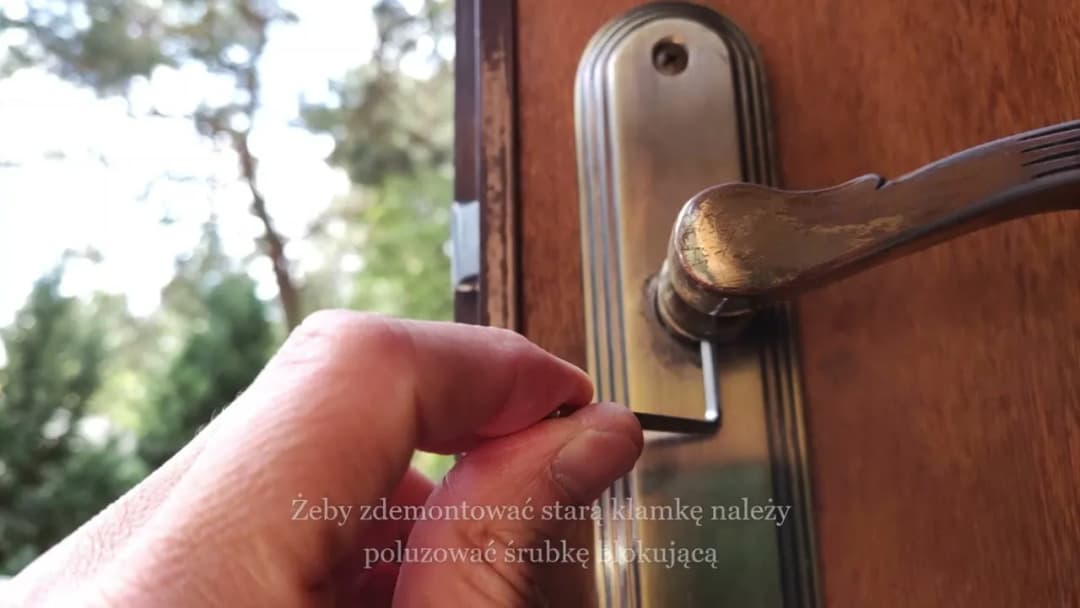 Jak wymienić klamkę w drzwiach - proste kroki, które musisz znać