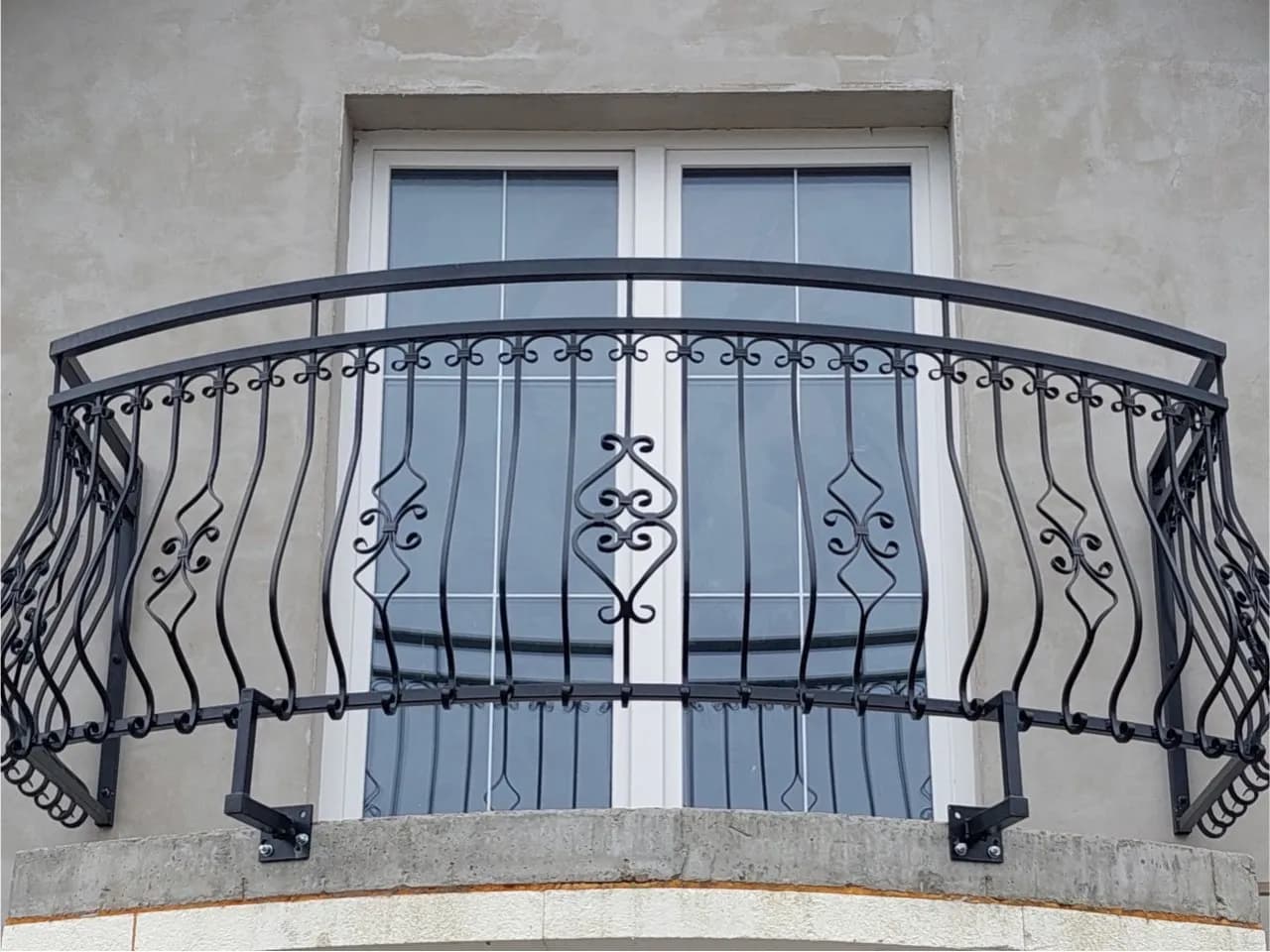 Ile kosztuje balustrada na balkon? Sprawdź ceny i oszczędzaj